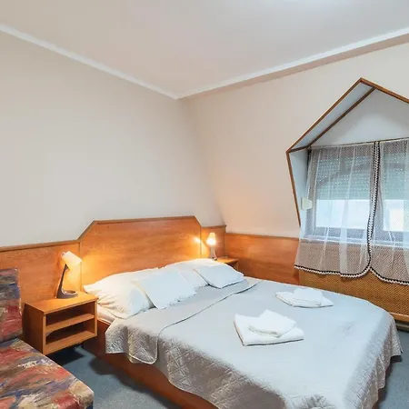 Delanta Panzio 3*
