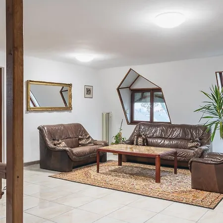 Delanta Panzio 3*