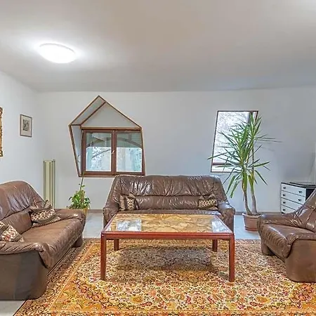 Delanta Panzio 3*