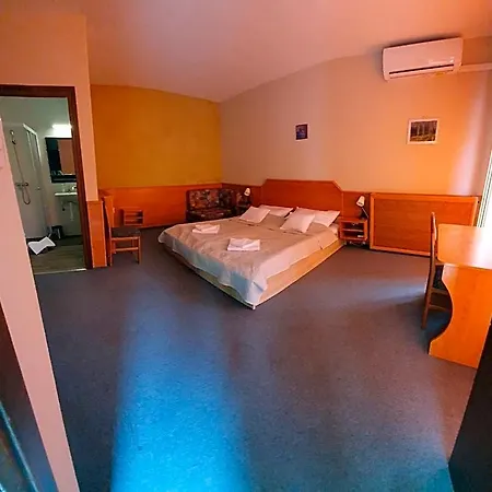 Bed & Breakfast Delanta Panzio 3*