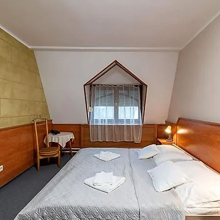 Delanta Panzio Pécs